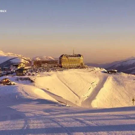 T2 Bis, Calme, Plein Centre De Luchon, Avec Balcon Et Garage Appartement Bagnères-de-Luchon