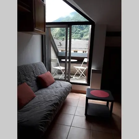 T2 Bis, Calme, Plein Centre De Luchon, Avec Balcon Et Garage * Bagnères-de-Luchon