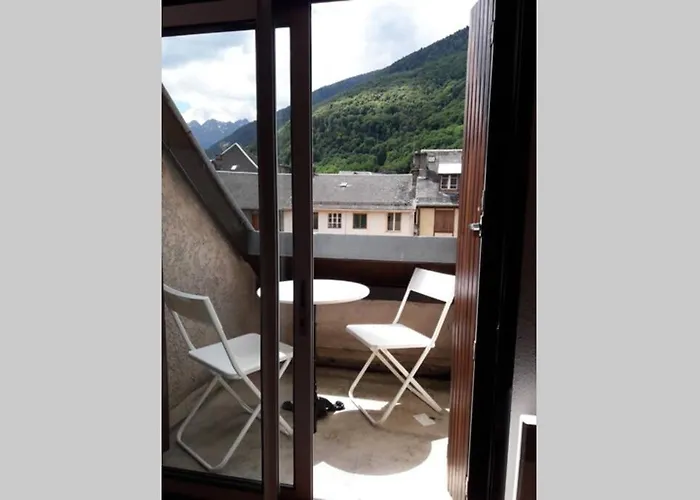 T2 Bis, Calme, Plein Centre De Luchon, Avec Balcon Et Garage Appartamento Bagnères-de-Luchon
