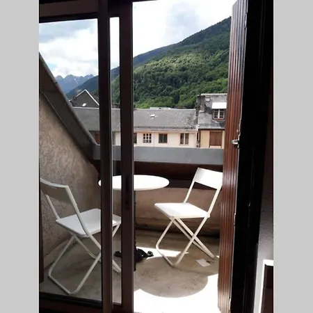 T2 Bis, Calme, Plein Centre De Luchon, Avec Balcon Et Garage Apartament Bagnères-de-Luchon