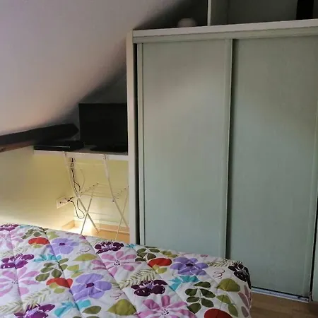 T2 Bis, Calme, Plein Centre De Luchon, Avec Balcon Et Garage Bagnères-de-Luchon