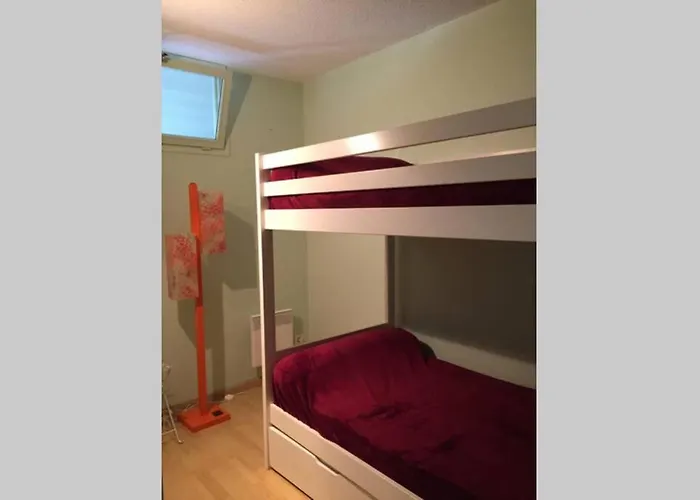 T2 Bis, Calme, Plein Centre De Luchon, Avec Balcon Et Garage Apartman